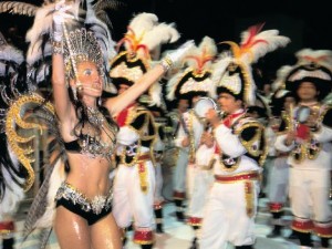 Desfile de comparsas de carnaval en la Mesopotamia