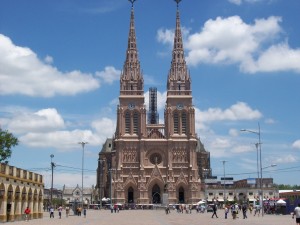 Frente_Basílica_de_Luján
